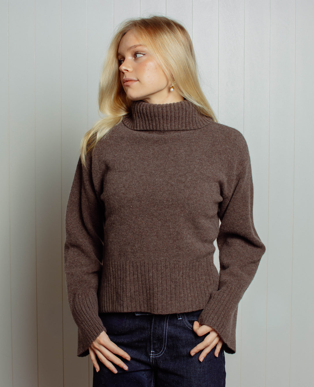 Thea Trui - Bruin